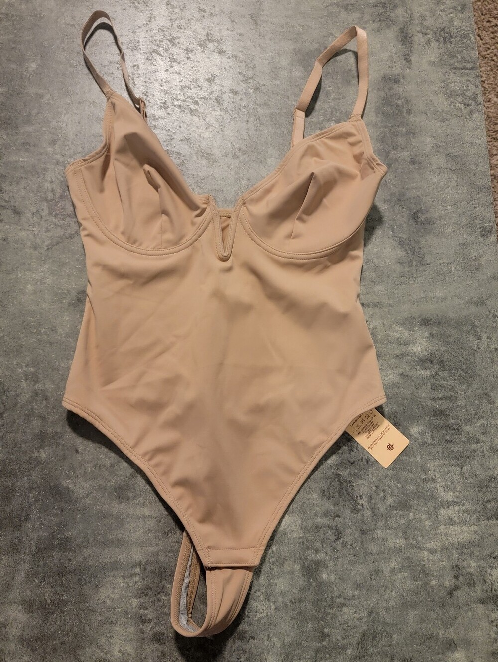 Popilush Shapewear Deep V-Neck Low Back Sculpting Thong Bodysuit NWT Medium